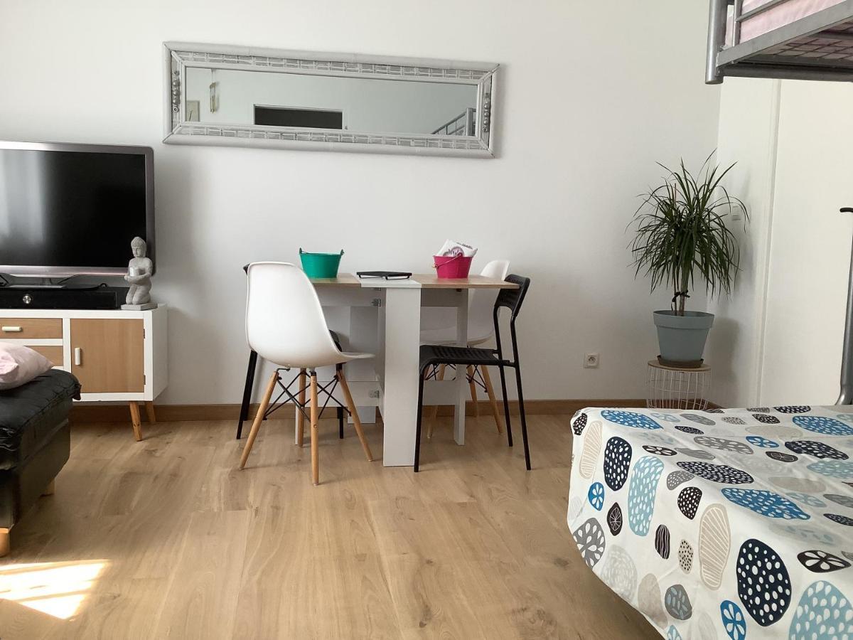 Un Sejour Entre Nimes Et Montpellier Apartamento Souvignargues Exterior foto